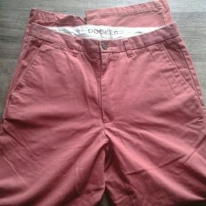 Dockers D3 Classic fit casual pants